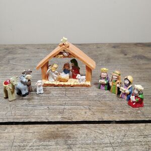 Nativity Scene Christmas Small Baby Jesus Wise Men Animals Manger Resin *READ